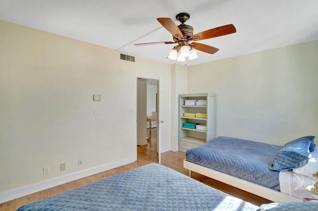 2Bd Condo Christmas Retreat Pool Beachside Холивуд Екстериор снимка